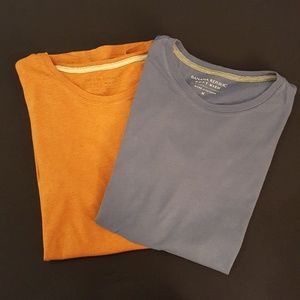 2 Banana Republic Soft Wash T-Shirts